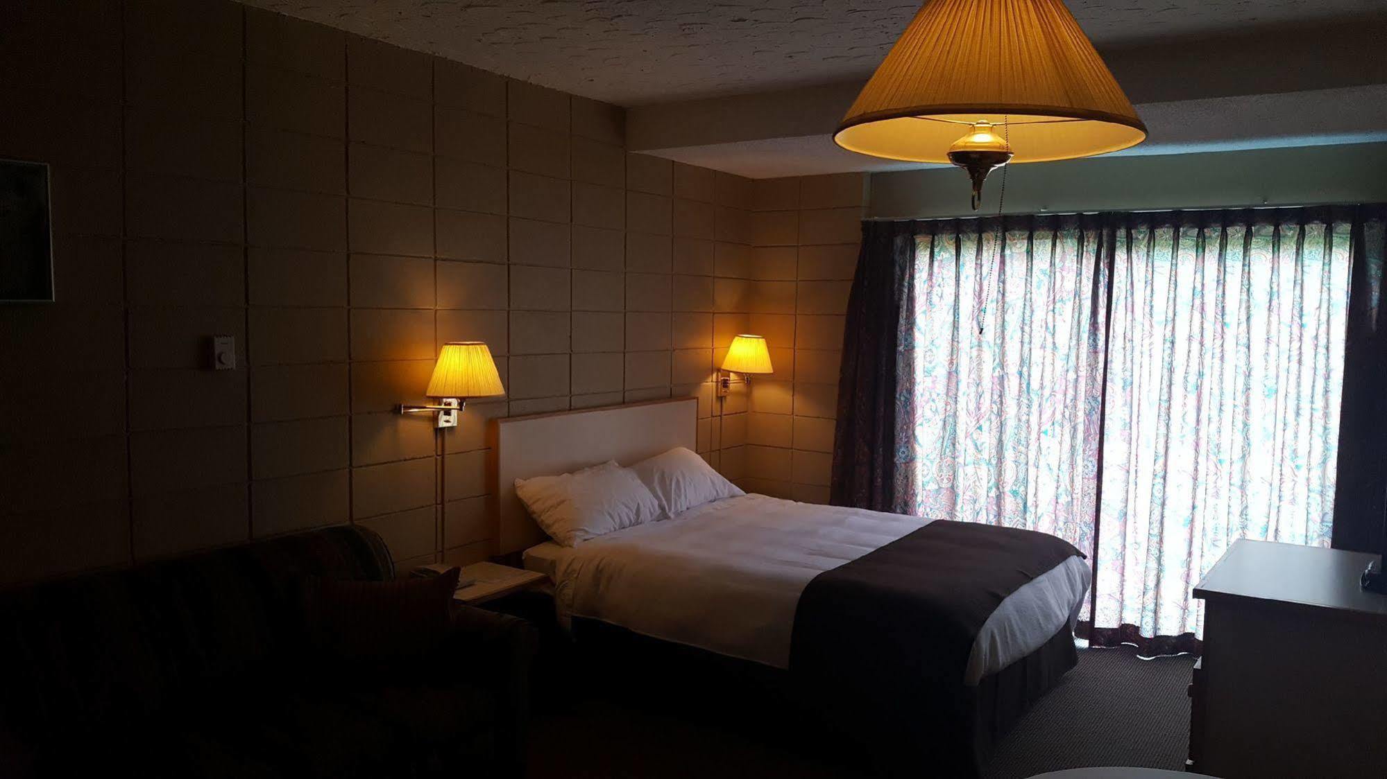 Airport Inn Порт-Гарді Екстер'єр фото